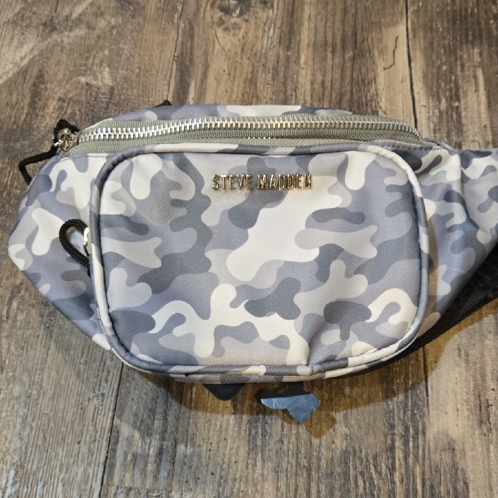 Steve Madden Blue and Gray Camouflage Belt Bag